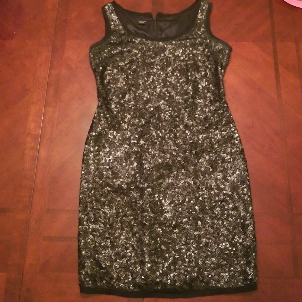 Sequined cocktail dress